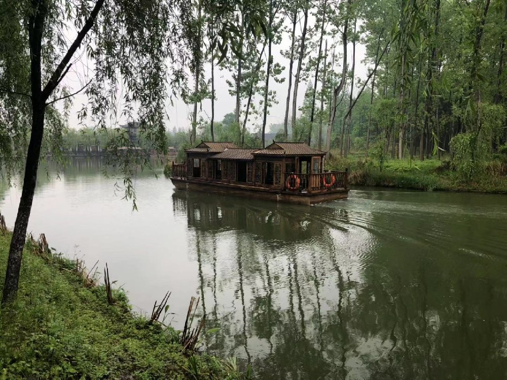 湖北仙桃夢里水鄉旅游景區-荷塘村畫舫游船