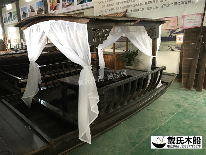 室內餐廳船 蘇小主餐飲船 船上吃飯