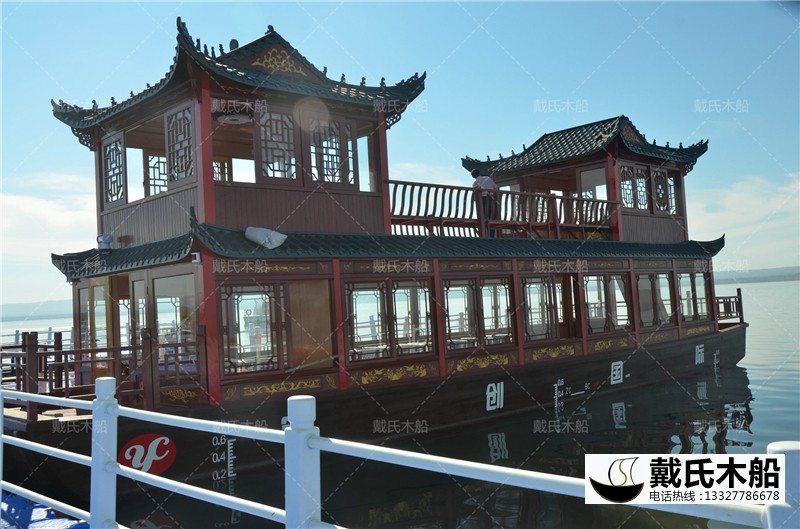 內蒙古烏蘭察布景區里面的16米雙層畫舫木船 大型水上餐飲游船